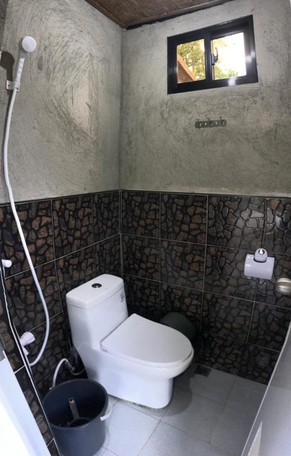 Khloe Serenity Guest House Batuan Экстерьер фото