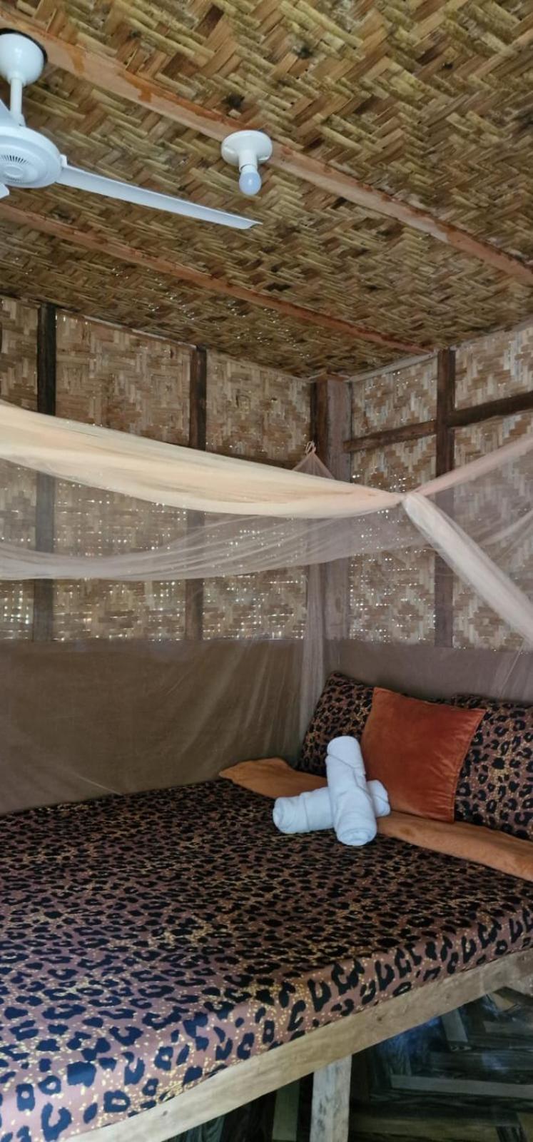 Khloe Serenity Guest House Batuan Экстерьер фото